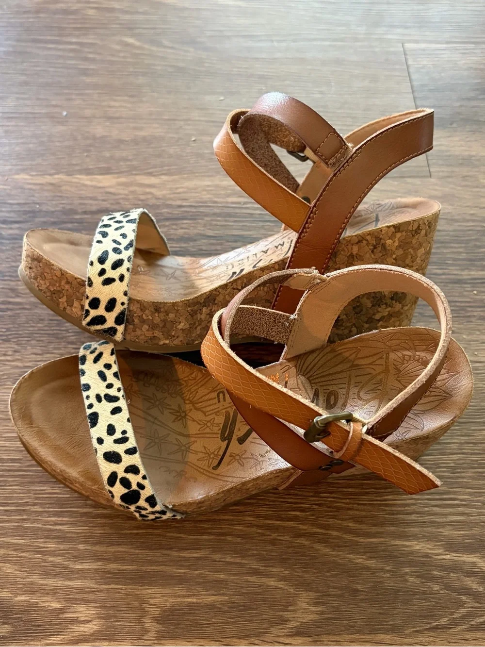 Bonefish- Tan Cork Wedge Sandals with Leopard-Print Strap Size 6.5